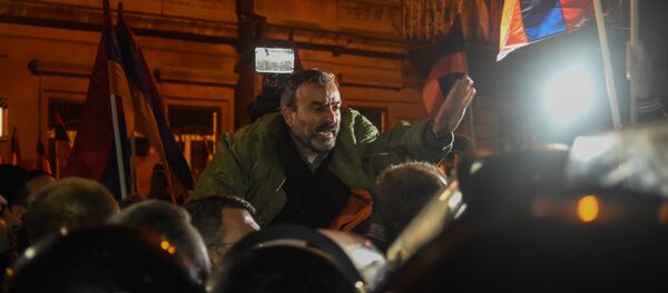 Митинг и шествие оппозиционного фронта «Новая Армения» проходит в Ереване Митинг и шествие оппозиционного фронта «Новая Армения» проходит в Ереване - Sputnik Армения