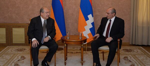 Президент Армении Армен Саркисян встретился с Президентом Карабаха Бако Саакяном (13 июня 2018). Еревaн - Sputnik Армения