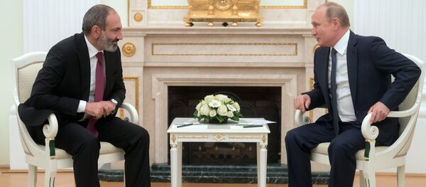 Встреча премьер-министра Армении Никола Пашиняна и Президента России Владимира Путина (13 июня 2018). Москвa - Sputnik Армения