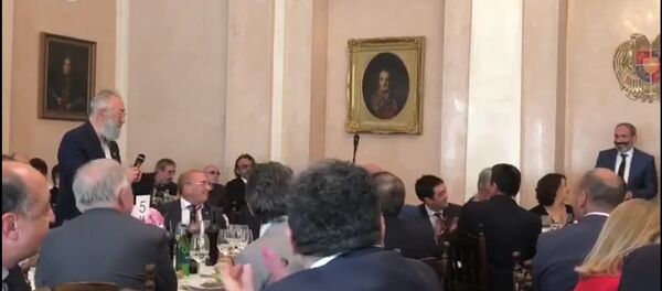 Российский ученый Артур Чилингаров попросил Пашиняна дать его дочери армянское гражданство - Sputnik Армения