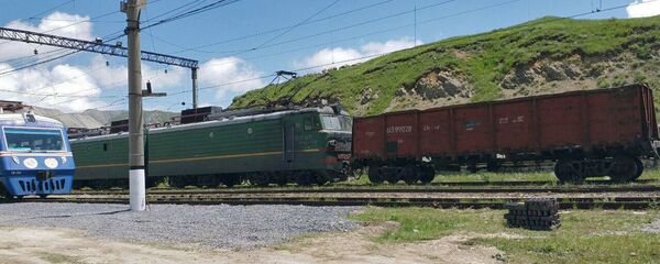 Составы с рудой на станции Зод - Sputnik Армения