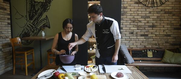 Հյուր շեֆ խոհարարին. ինչպես պատրաստել «Ֆիլե մինյոն գրեմոլատա» Հյուր շեֆ խոհարարին. ինչպես պատրաստել «Ֆիլե մինյոն գրեմոլատա» - Sputnik Արմենիա