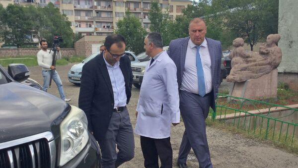 Министр здравоохранения Армении Давид Тоноян посетил Гюмри (16 июня 2018) - Sputnik Արմենիա