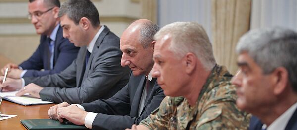 Премьер-министр Армении Никол Пашинян прибыл с рабочим визитом в Карабах (16 июня 2018). Степанакерт - Sputnik Արմենիա