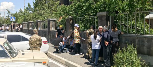 Акция протеста в поддержку задержанного депутата Манвела Григоряна (17 июня 2018). Ереван Акция протеста в поддержку задержанного депутата Манвела Григоряна (17 июня 2018). Ереван - Sputnik Արմենիա