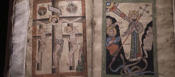 В Матенадаране хранится Евангелие, которое таит в себе чудодейственную силу В Матенадаране хранится Евангелие, которое таит в себе чудодейственную силу - Sputnik Армения