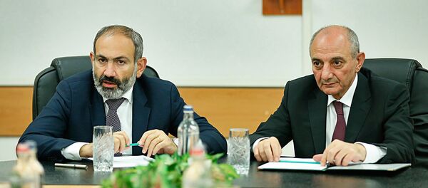 Никол Пашинян и Бако Саакян Никол Пашинян и Бако Саакян - Sputnik Արմենիա