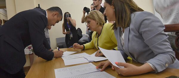 Голосование по лишению Манвела Григоряна депутатской неприкосновенности (19 июня). Еревaн Голосование по лишению Манвела Григоряна депутатской неприкосновенности (19 июня). Еревaн - Sputnik Արմենիա
