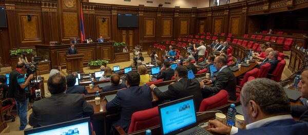 Внеочередное заседание Национального Собрания Армении (19 июня 2018). Еревaн - Sputnik Армения
