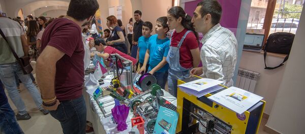 Ярмарка Возможности для молодежи (20 июня 2018). Еревaн Ярмарка Возможности для молодежи (20 июня 2018). Еревaн - Sputnik Արմենիա