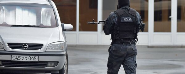 Полиция Армении проводит обыск в офисе Еркрапа (20 июня 2018). Еревaн Полиция Армении проводит обыск в офисе Еркрапа (20 июня 2018). Еревaн - Sputnik Армения