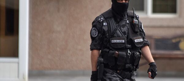 Полиция Армении проводит обыск в офисе Еркрапа (20 июня 2018). Еревaн - Sputnik Արմենիա