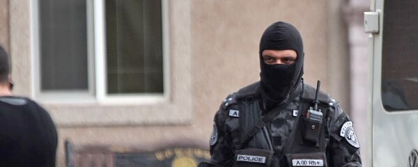 Полиция Армении проводит обыск в офисе Еркрапа (20 июня 2018). Еревaн Полиция Армении проводит обыск в офисе Еркрапа (20 июня 2018). Еревaн - Sputnik Армения