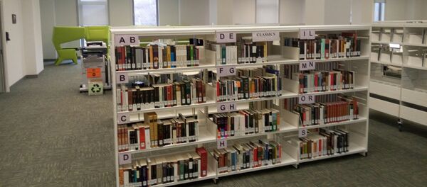 Библиотека Международной школы-пансиона UWC Dilijan College Библиотека Международной школы-пансиона UWC Dilijan College - Sputnik Армения