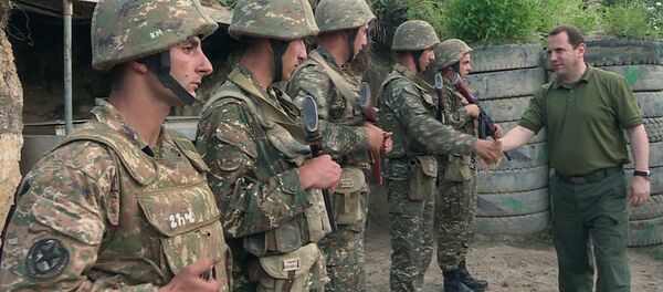 Министр обороны Армении Давид Тоноян посетил войсковую часть на северо-востоке страны - Sputnik Армения