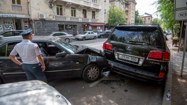 Дорожно-транспортное происшествие. Архивное фото - Sputnik Армения