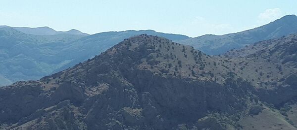 Как выглядят азербайджанские позиции в Нахичевани с армянской стороны - Sputnik Армения