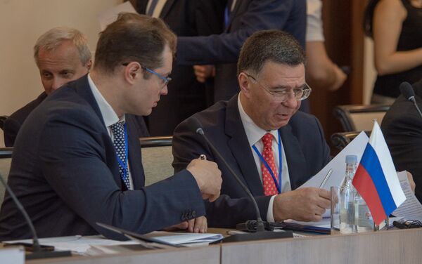 Российская делегация на 38-ом заседании глав МИД ОЧЭС (27 июня 2018). Еревaн - Sputnik Армения