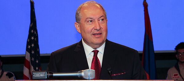 Президент Армении Армен Саркисян принял участие на приеме, посвященном 100-летию Первой Республики Армения в Сенате (26 июня 2018). СШA Президент Армении Армен Саркисян принял участие на приеме, посвященном 100-летию Первой Республики Армения в Сенате (26 июня 2018). СШA - Sputnik Армения