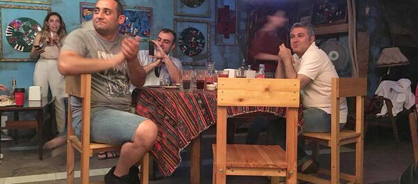 Болельщики в Sputnik Fan Zone Болельщики в Sputnik Fan Zone - Sputnik Արմենիա