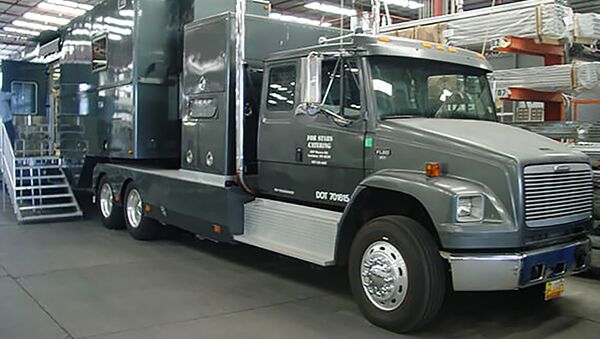 Фургон специального назначения компании AA Cater Truck - Sputnik Արմենիա