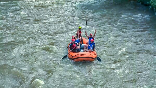 В Армении запущен новый для Армении туристический проект для экстремалов – рафтинг - Sputnik Армения