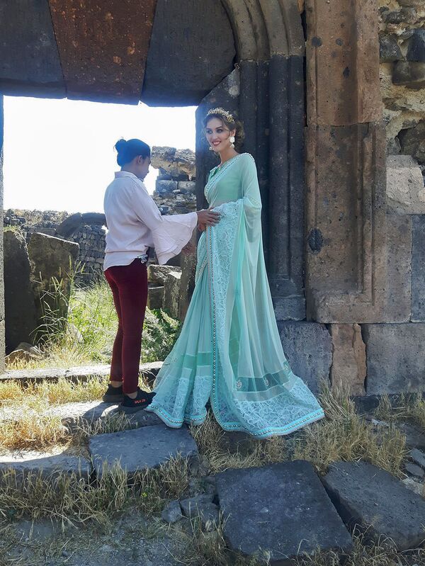 Съемки национальных индийских костюмов с армянскими моделями представителями ведущей PR и фэшн-индустрии Индии - Поми Доктор и Диша Локаре в Армении - Sputnik Армения