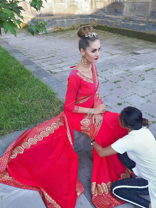 Съемки национальных индийских костюмов с армянскими моделями представителями ведущей PR и фэшн-индустрии Индии - Поми Доктор и Диша Локаре в Армении - Sputnik Армения