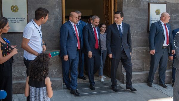 Премьер-министр Никол Пашинян посетил Реабилитационный центр защитника Отечества (1 июля 2018). Еревaн - Sputnik Армения