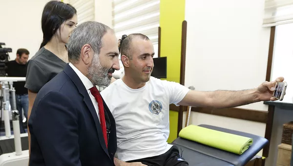 http://www.primeminister.am/hy/press-release/item/2018/07/01/Nikol-Pashinyan-verakangnoxakan-kentron/