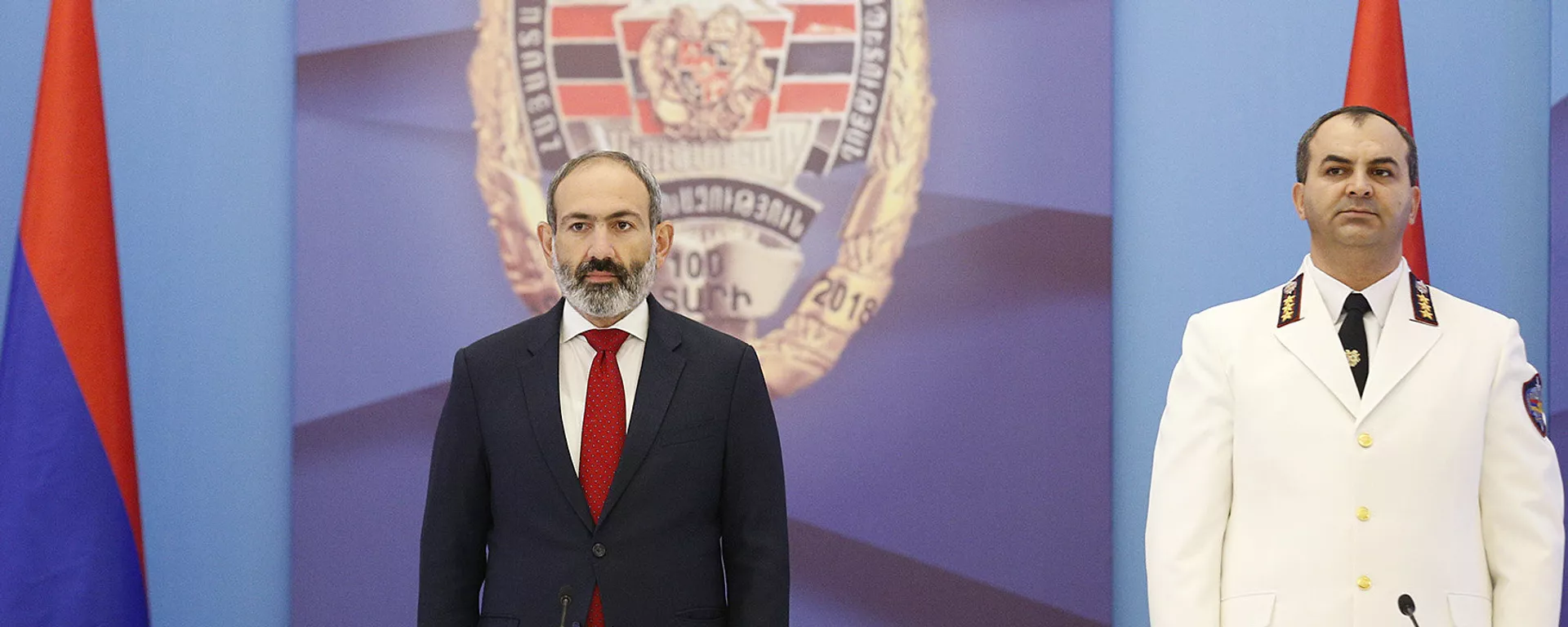 Премьер-министр Армении Никол Пашинян и Генеральный прокурор Армении Артур Давтян на торжественном заседании в Генпрокуратуре (1 июля 2018). Еревaн - Sputnik Армения, 1920, 16.02.2022