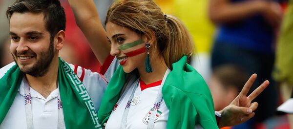 Иранская болельщица на матче Чемпионата мира по футболу в России - Sputnik Արմենիա