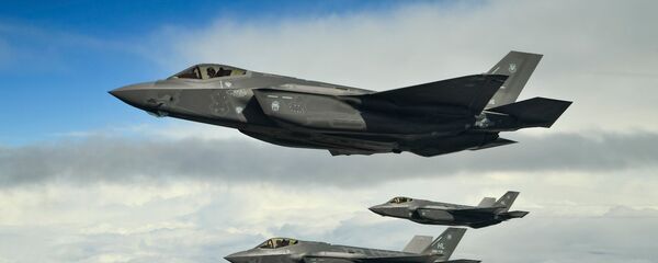 Истребители-бомбардировщики пятого поколения F-35 - Sputnik Армения