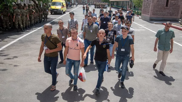 Первый день летнего призыва 2018 - Sputnik Армения