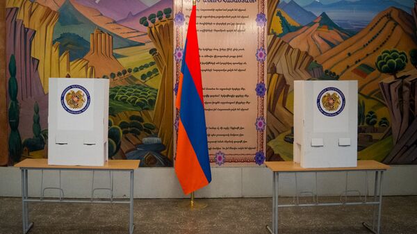 Избирательный участок. Выборы - Sputnik Армения
