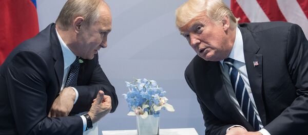 Встреча Президентов России и США Владимира Путина и Дональда Трампа во время саммита лидеров G20 (7 июля 2017). Гамбург - Sputnik Армения