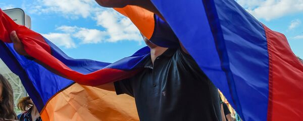 Армянский патриотический вечер на Никольской улице (2 июля 2018). Москвa Армянский патриотический вечер на Никольской улице (2 июля 2018). Москвa - Sputnik Արմենիա