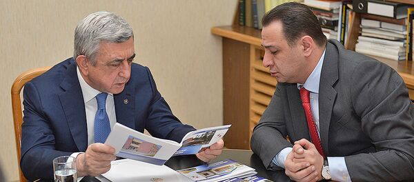 Третий Президент Армении Серж Саргсян посетил офис Всеармянского фонда Айастан в связи с 25-летием создания фонда (3 марта 2017). Еревaн Третий Президент Армении Серж Саргсян посетил офис Всеармянского фонда Айастан в связи с 25-летием создания фонда (3 марта 2017). Еревaн - Sputnik Արմենիա
