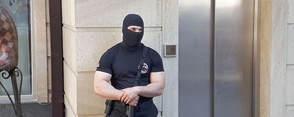 Сотрудники СНБ проводят обыск в доме Александра Саргсяна (4 июля 2018). Еревaн - Sputnik Արմենիա