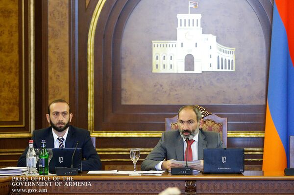 Заседание правительства Армении (4 июля 2018). Ереваn Заседание правительства Армении (4 июля 2018). Ереваn - Sputnik Армения