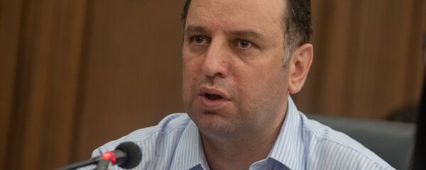 Виген Саркисян во время обсуждения по избирательному кодексу в Парламенте (5 июля 2018). Еревaн - Sputnik Армения