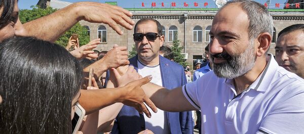 Рабочий визит премьер-министра Никола Пашиняна в Сюникскую область (5 июля 2018). Сисиан - Sputnik Армения