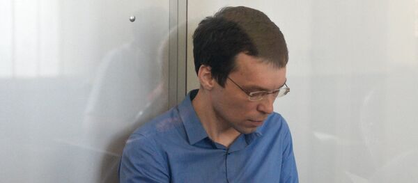 Журналист Василий Муравицкий, обвиняемый в государственной измене, на заседании Королёвского районного суда в Житомире. - Sputnik Армения