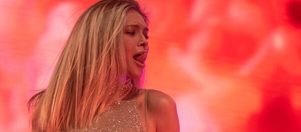 Концерт Веры Брежневой на площади Свободы (6 июля 2018). Ереван - Sputnik Արմենիա