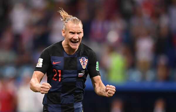 Защитник сборной Хорватии Домагой Вида во время послематчевых пенальти в четвертьфинальном матче ЧМ по футболу между сборными России и Хорватии (7 июля 2018). Сочи - Sputnik Армения