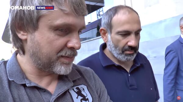 Российкий блоггер Алексей Романов провел утро с премьером Николом Пашиняном - Sputnik Армения