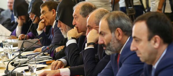 Заседание членов совета попечителей всеармянского фонда Айастан (25 мая 2018). Еревaн - Sputnik Армения