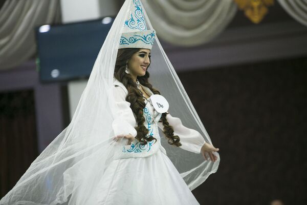 Մոդել Սուսաննա Եգորյանը ուզում է հրաժարվել Ղրղզստանի քաղաքացիությունից Մոդել Սուսաննա Եգորյանը ուզում է հրաժարվել Ղրղզստանի քաղաքացիությունից - Sputnik Արմենիա