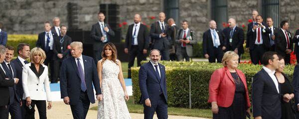 Премьер-министр Армении Никол Пашинян перед ужином стран-партнеров НАТО (11 июля 2018). Брюссель - Sputnik Армения