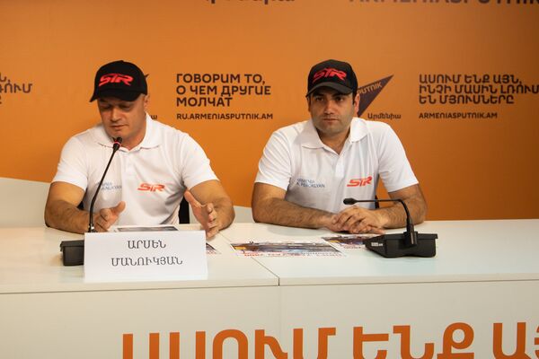 Пресс-конференция на тему Форсаж по-армянски - Sputnik Армения